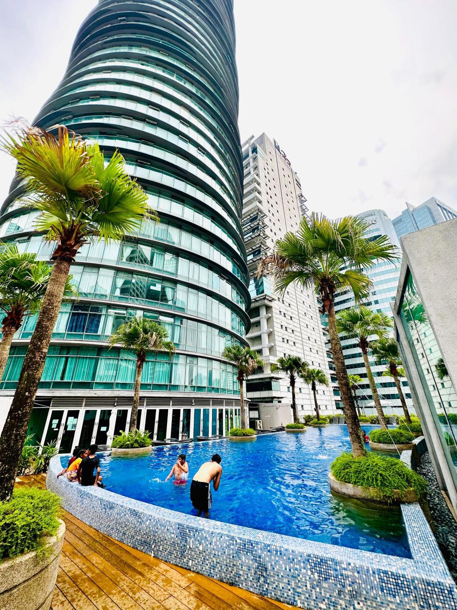 Vortex Suites Sky View Klcc Куала-Лумпур Экстерьер фото